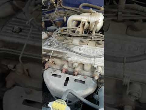Toyota Corolla 1999 engine noise - YouTube