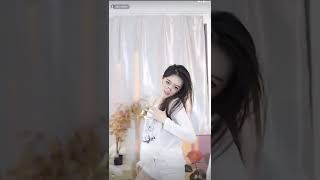小嘉(一字马小仙女)20220822212707
