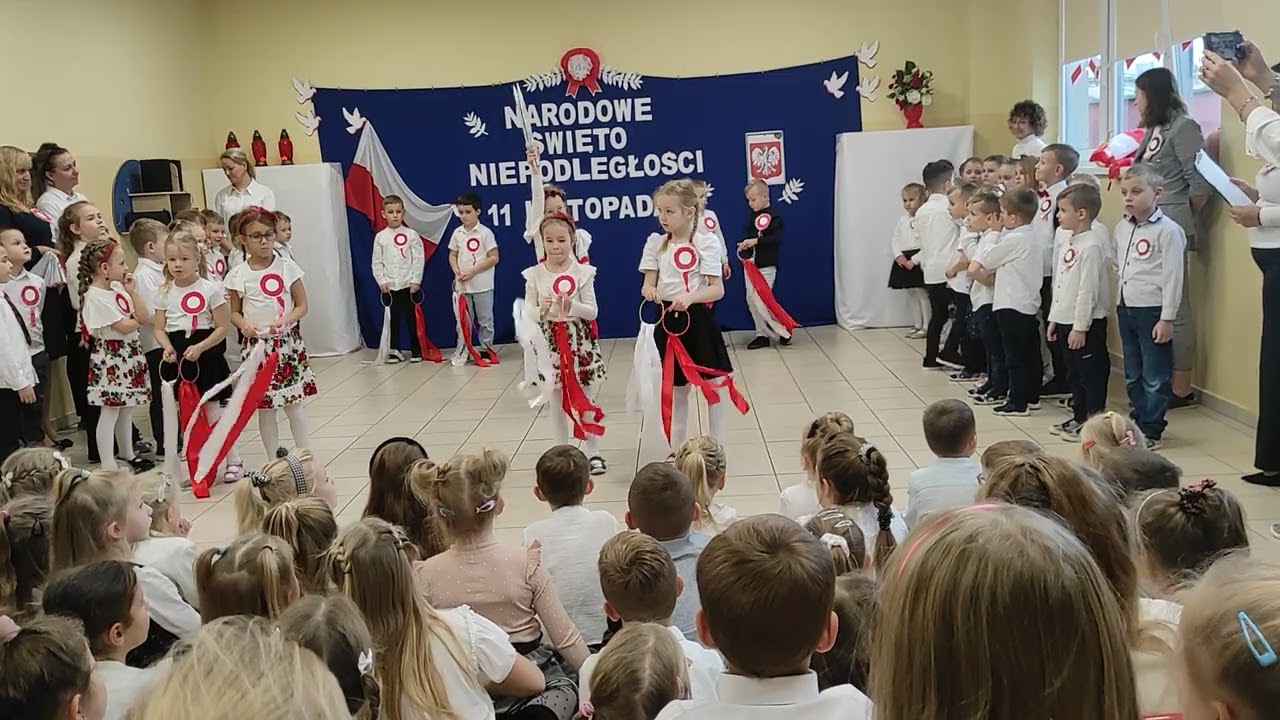 Występ z okazji Święta Niepodległości - Przedszkole Rakoniewice 2023