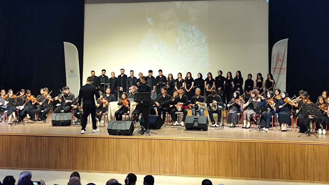 Adıyaman’da ‘Film Müzikleri Konseri’ büyük ilgi gördü: 55 sanatçısı sahne aldı