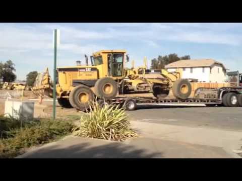 Loading CATERPILLAR 14H Motor Grader onto Lowboy YouTube Loading CATERPILLAR 14H Motor Grader onto Lowboy YouTube