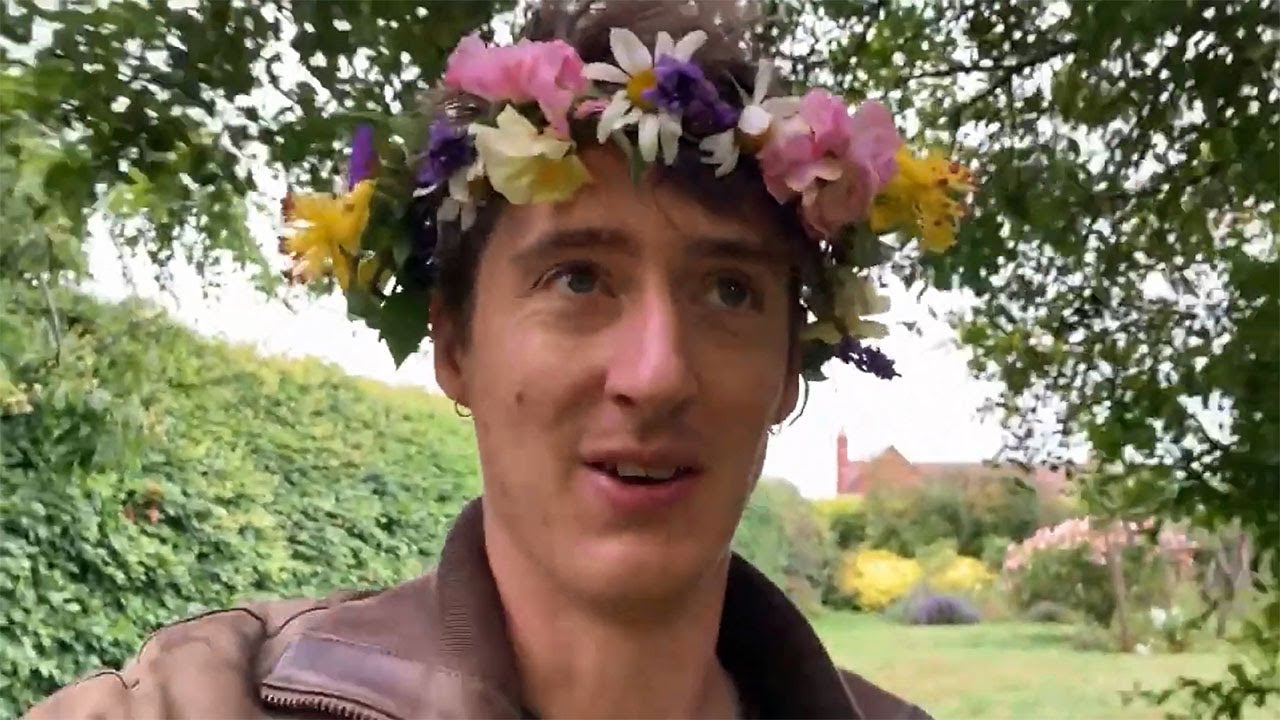 Make a Midsummer Flower Crown with Mrs Noah's Song YouTube