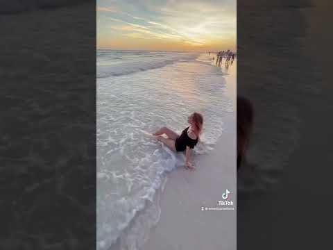 Video: In spiaggia a Sarasota?