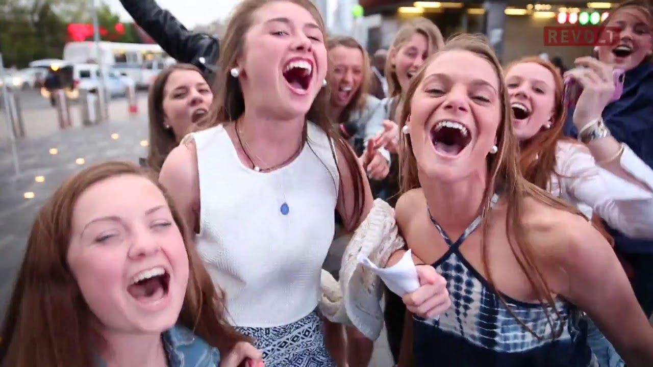 Hannah Rad hangs with the 