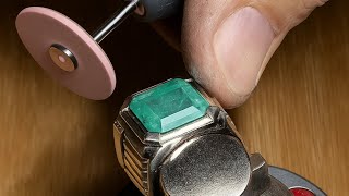 20ct Emerald | Platinum Ring Setting