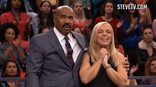 Steve Harvey Chooses An Audience Member To Win Some Money