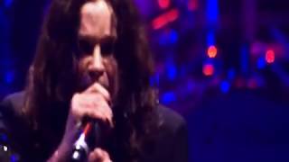 OZZY OSBOURNE - "Let Me Hear You Scream" at Ozzfest 2010 (Live Video) chords