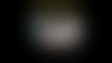 امرأة تلد 