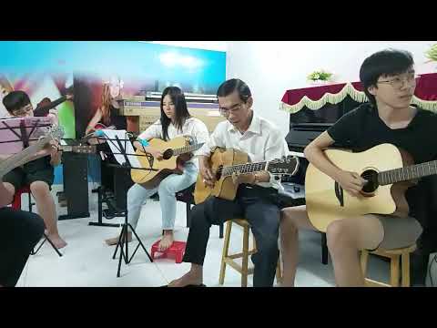 Video SÀI GÒN ĐẸP LẮM - Thực hành hòa tấu Guitar - YouTube