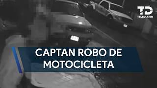 Cámaras de seguridad captan robo de motocicleta en la colonia Central en Monterrey