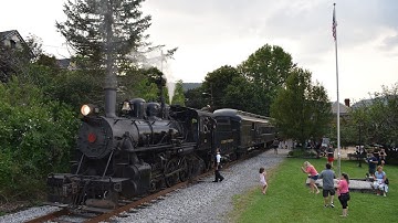 Sunset Run to Roaring Spring: Everett Railroad