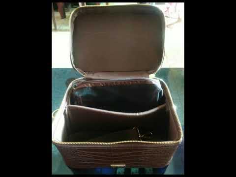 Review Unboxing Oriflame Red Sophisticate Vanity Case Review To buy this call or whatsapp 8305555890. 