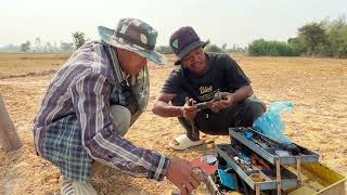 Download Lagu អណ្ដូងទឹកខួងដោយដៃ - Clean water well donated by Eleonora  MP3