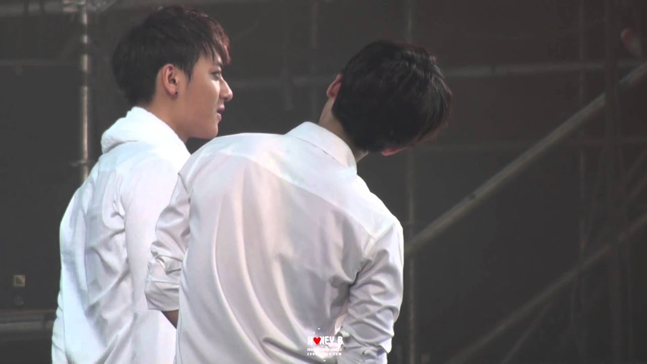 140831 타오 놀리는 백현이'ㅅ'