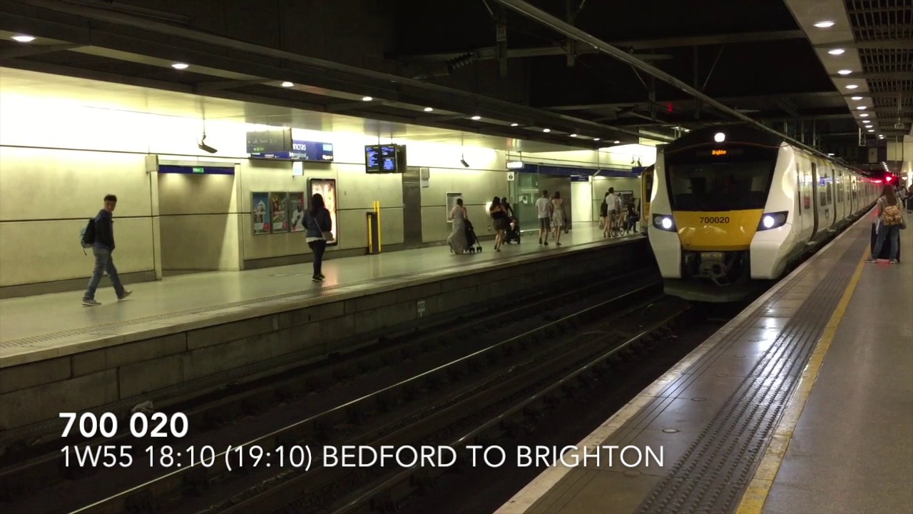 319 009 "Coquelles" and 700 020 arrive at St Pancras International