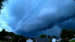 Timelapse Captures Storm Shelf Rolling Over Southeast Kentucky