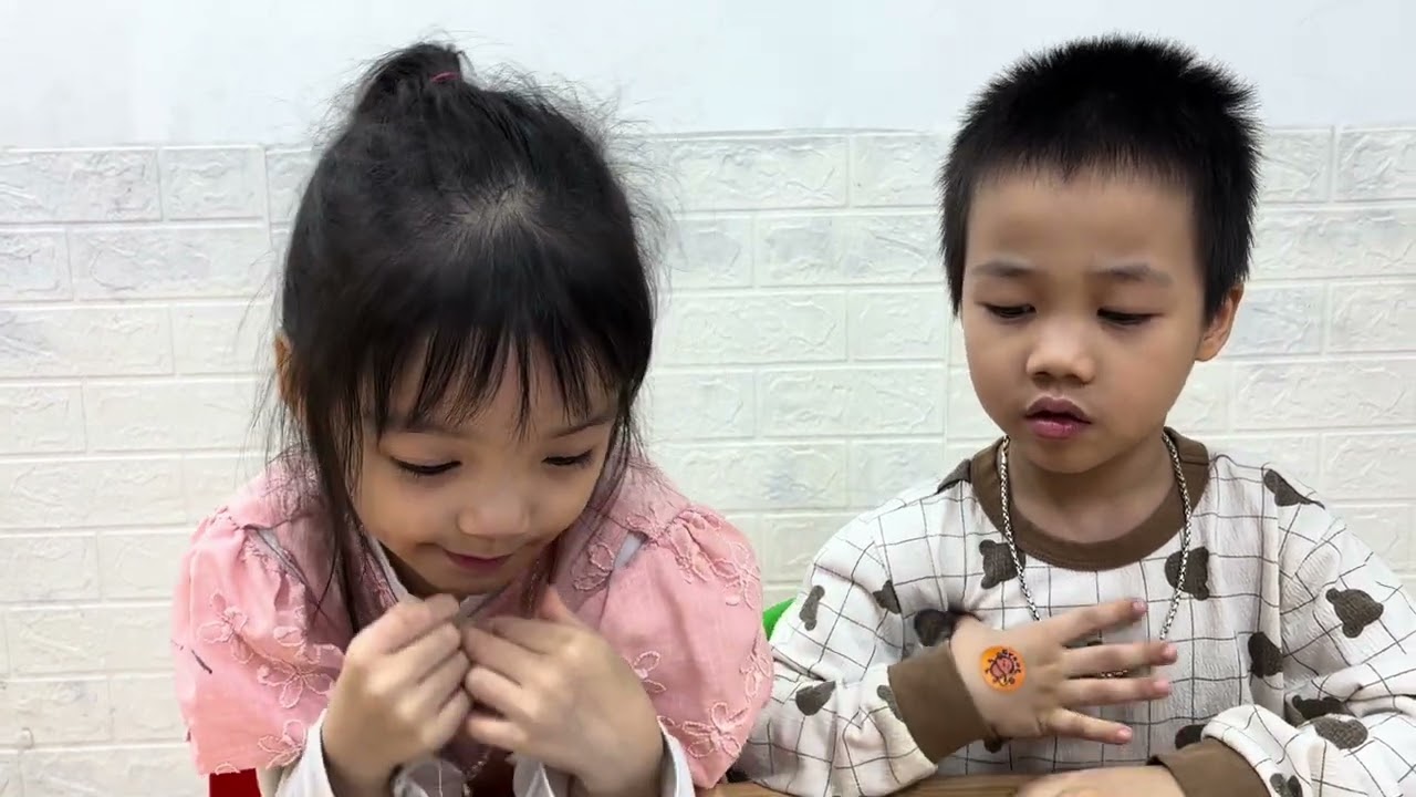 Star 2 - Unit 3 - Tina & Mike