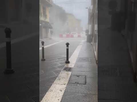 Video Arezzo, assalto alla gioielleria Grotti: il ladro che fugge dal negozio