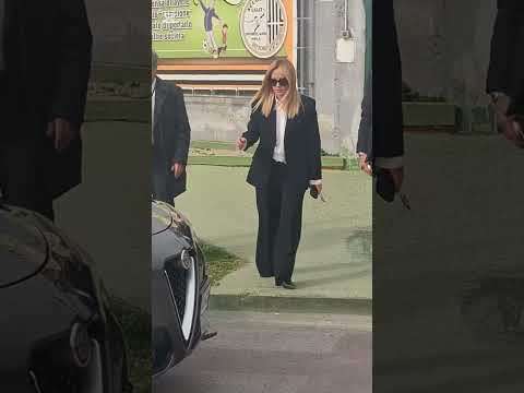 Maurizio Barbato  - È appena arrivata Giorgia Meloni (04.03.26)