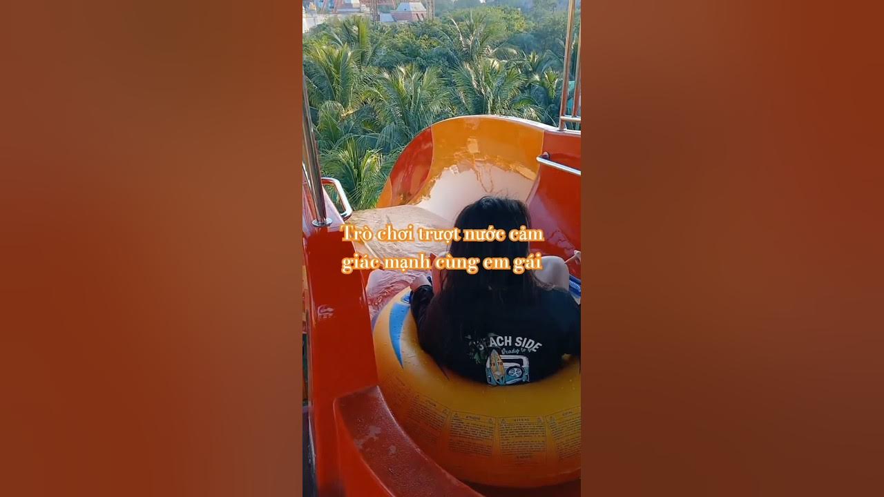 Trò chơi trượt nước cảm giác mạnh vòi rồng Hawaii tại thế giới lốc xoáy ...