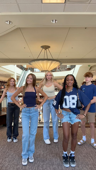 @Ellah_Perry @SydneyRaniszeski