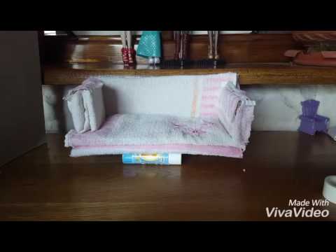 Video: Cum Să Faci O Canapea Pentru O Păpușă