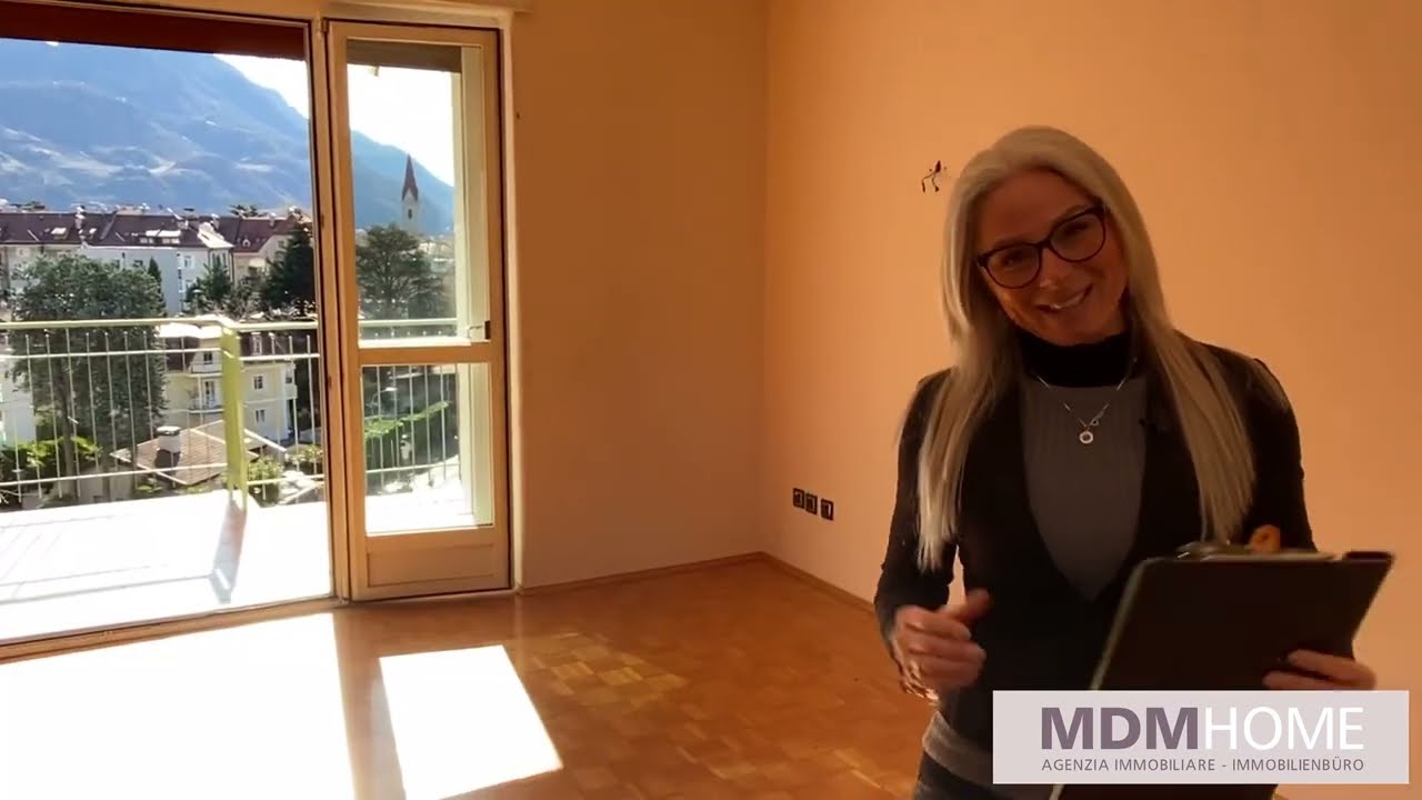Centrale ed ampio attico | MDMHOME Agenzia Immobiliare Merano