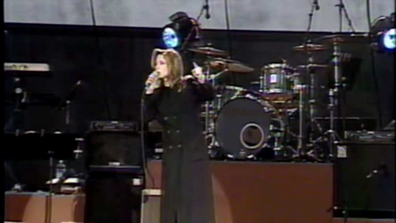 Lara Fabian - Dieu Aide les Exclus (Legendado em Português)