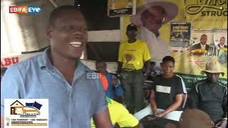 KIIKINO EKYALO MU KLA  WAKATI  ABAKAZI GYEBATYA ABAALI BA NYUGUNYA OKUBAKWANA