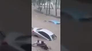 Hurricane 250 km/h and flood in Mauritius