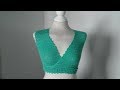 Crop Top Abril tejido a  crochet subtitulado en ingles