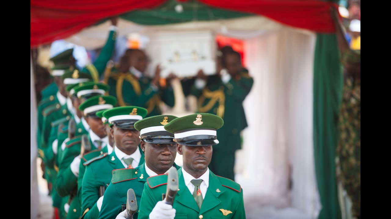 Military Funeral: 21 Gun Salute - YouTube