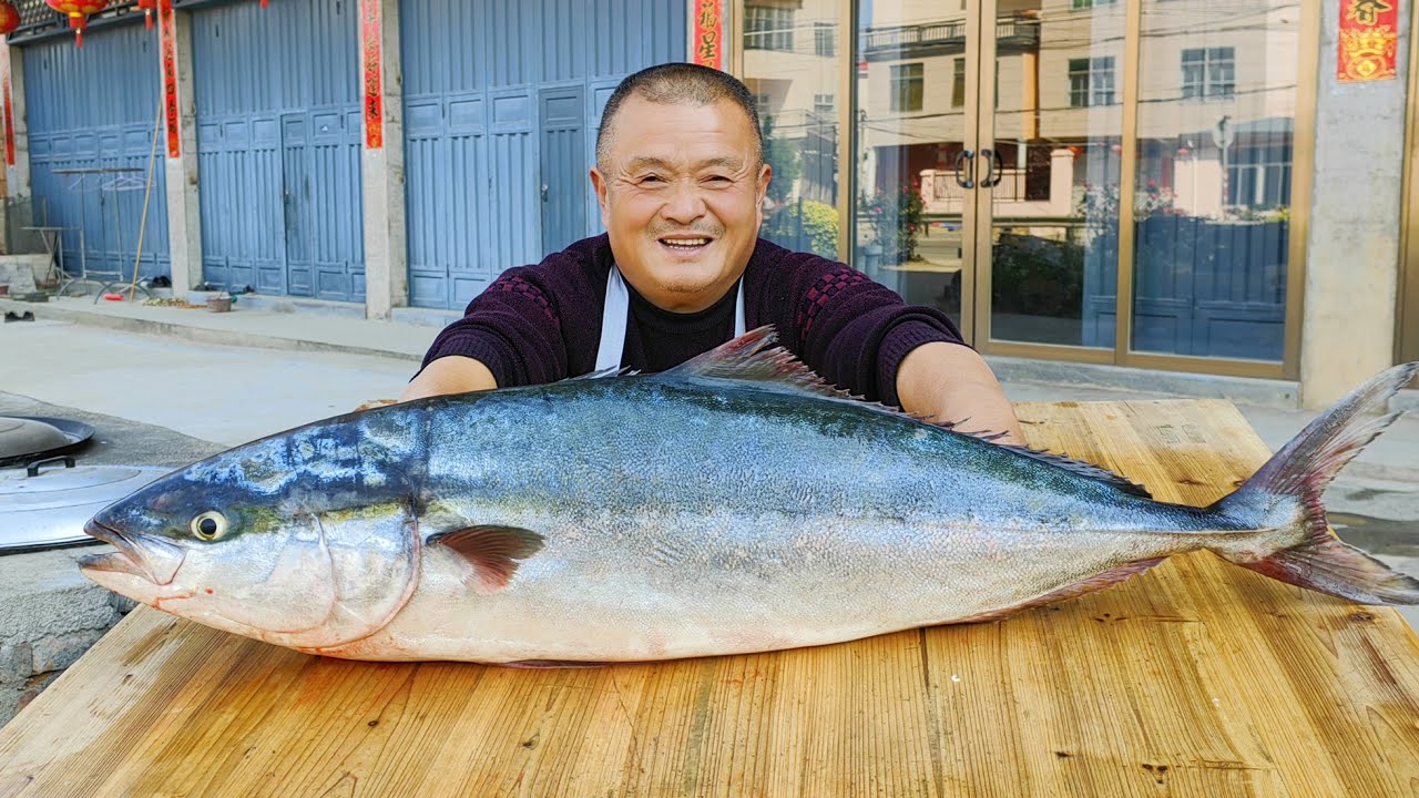 1380買條27斤黃條鰤，阿胖山做紅燒魚塊，連女兒都說太好吃了