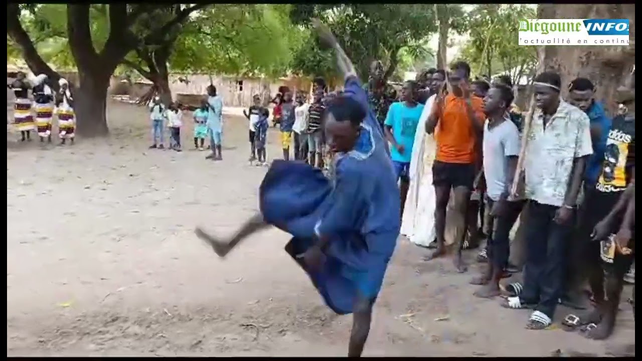 LA DANSE DU COUMPO À DIEGOUNE BOUGNAYE ERAMBA..