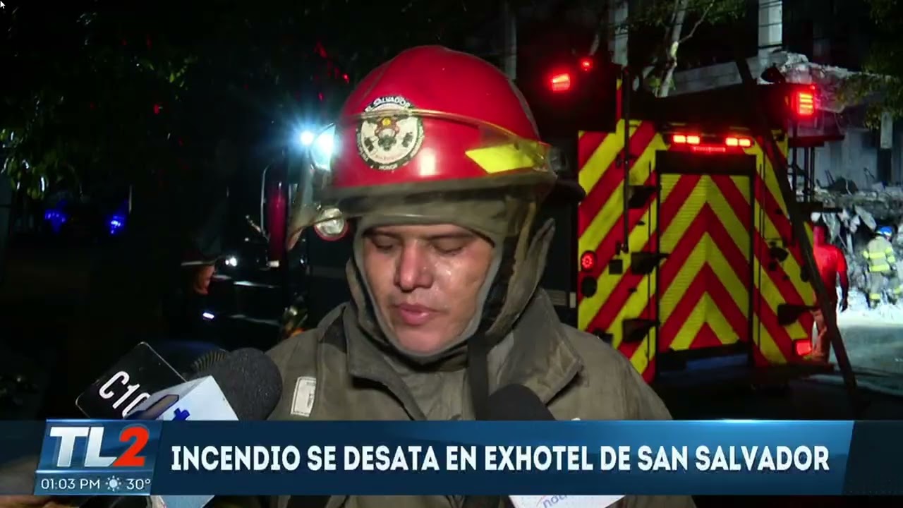 Incendio en hotel abandonado de la Alameda Roosevelt se reactivó al amanecer. TL2 |