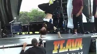2006-2007 Bboy ONE battle trailer.wmv