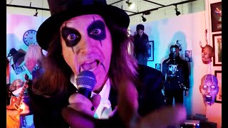 Keith Roth and Mark Weiss perform "WELCOME TO MY NIGHTMARE" at Weissguy's Halloween Extravaganza.