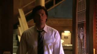 Clark Beija Lois pela 1 vez - Smallville