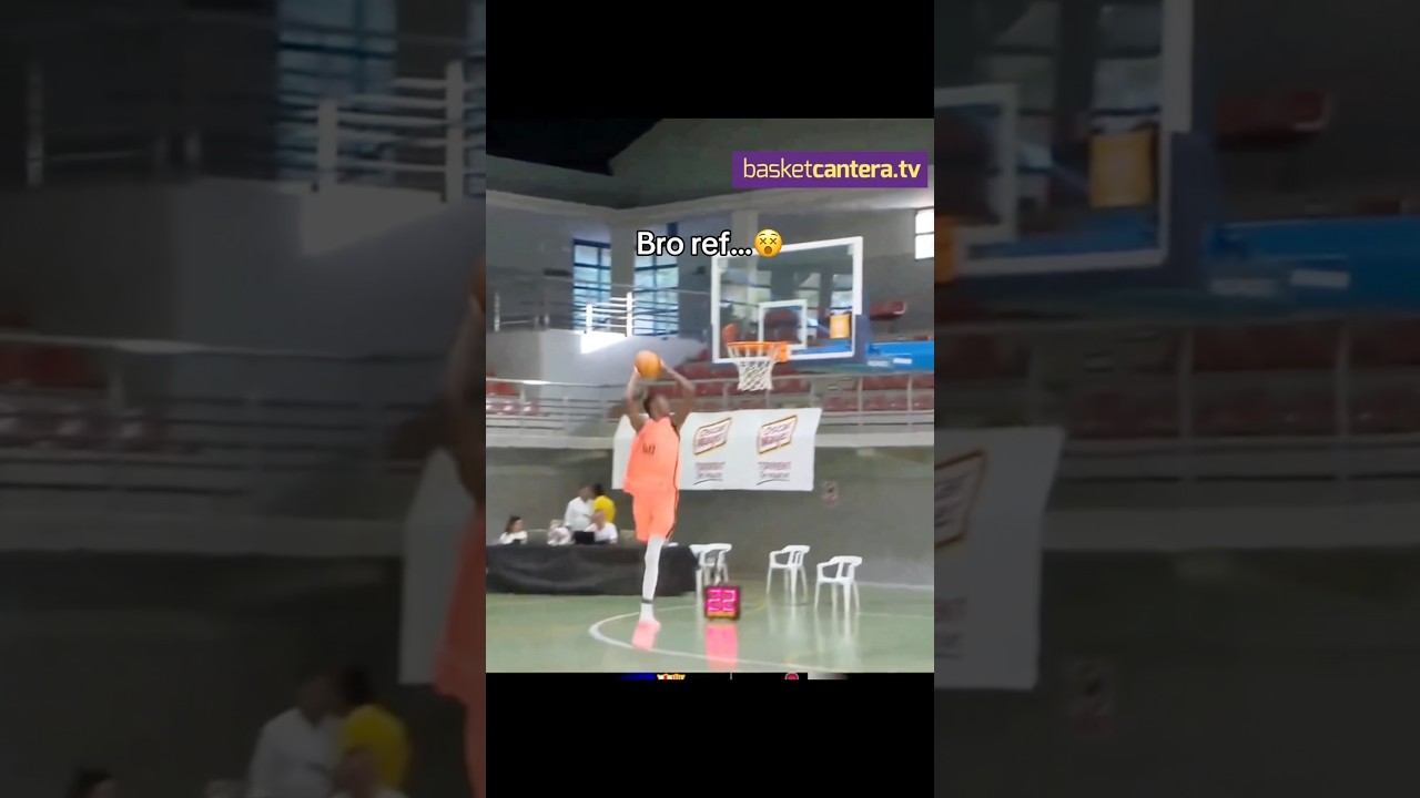 Like it was nothing 🥀 (Via Basketcantera.tv/YT) 