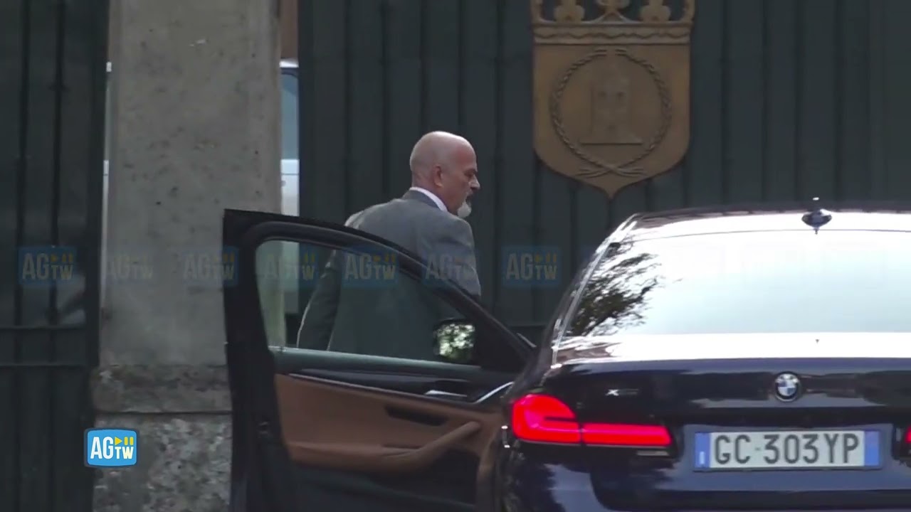 Berlusconi, l'arrivo dei figli ad Arcore per la firma del testamento