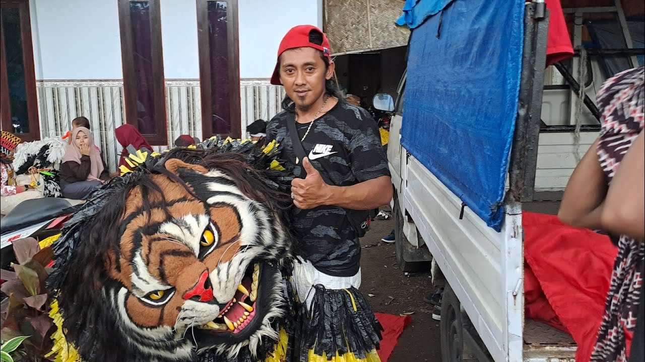 BOSS MAONG REMAS VS BOSS SINGO MANGGALA NYUBAK MAIN MACAN - vlog