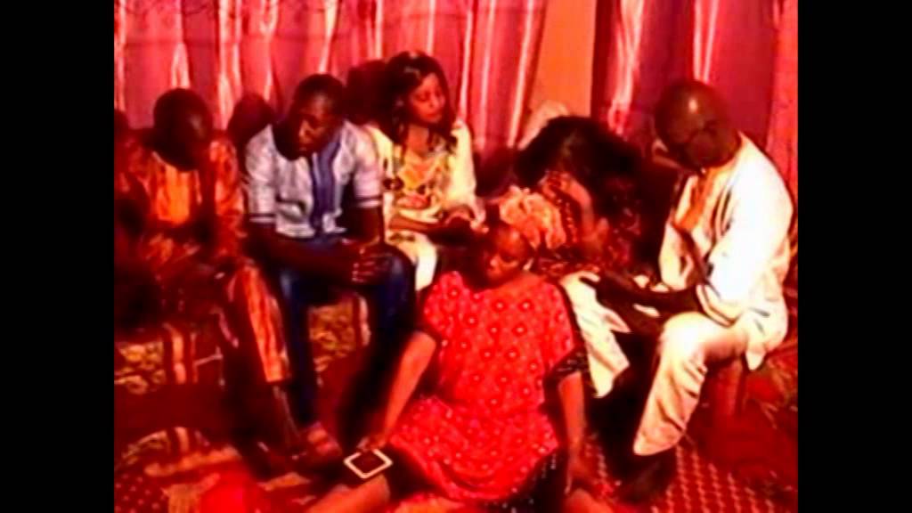 Thiey So khamone l'amour fou Maladie d'amour maladie de la jeunesse N