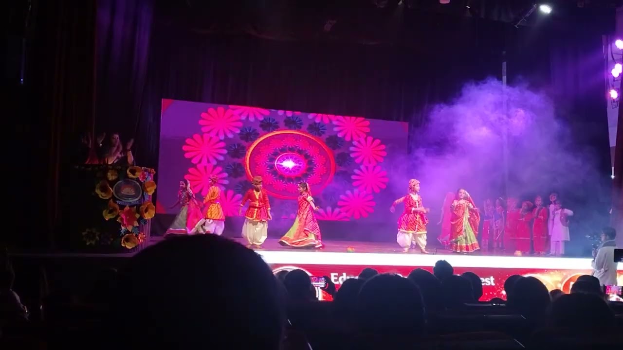 1st performance by kavya on Annual day function North Ex public school 🏫