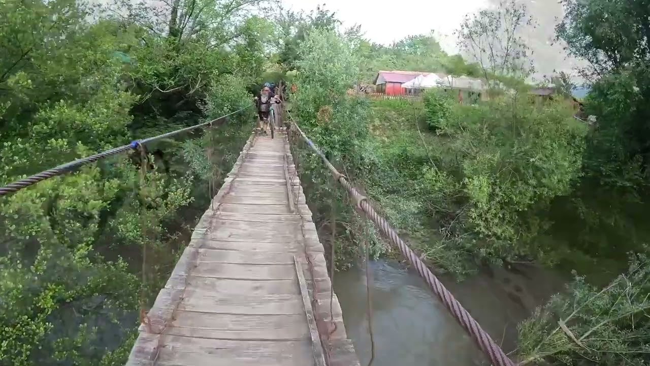 יצאנו לטיול מדהים עם בוץ ברומניה - אופניים חשמליים