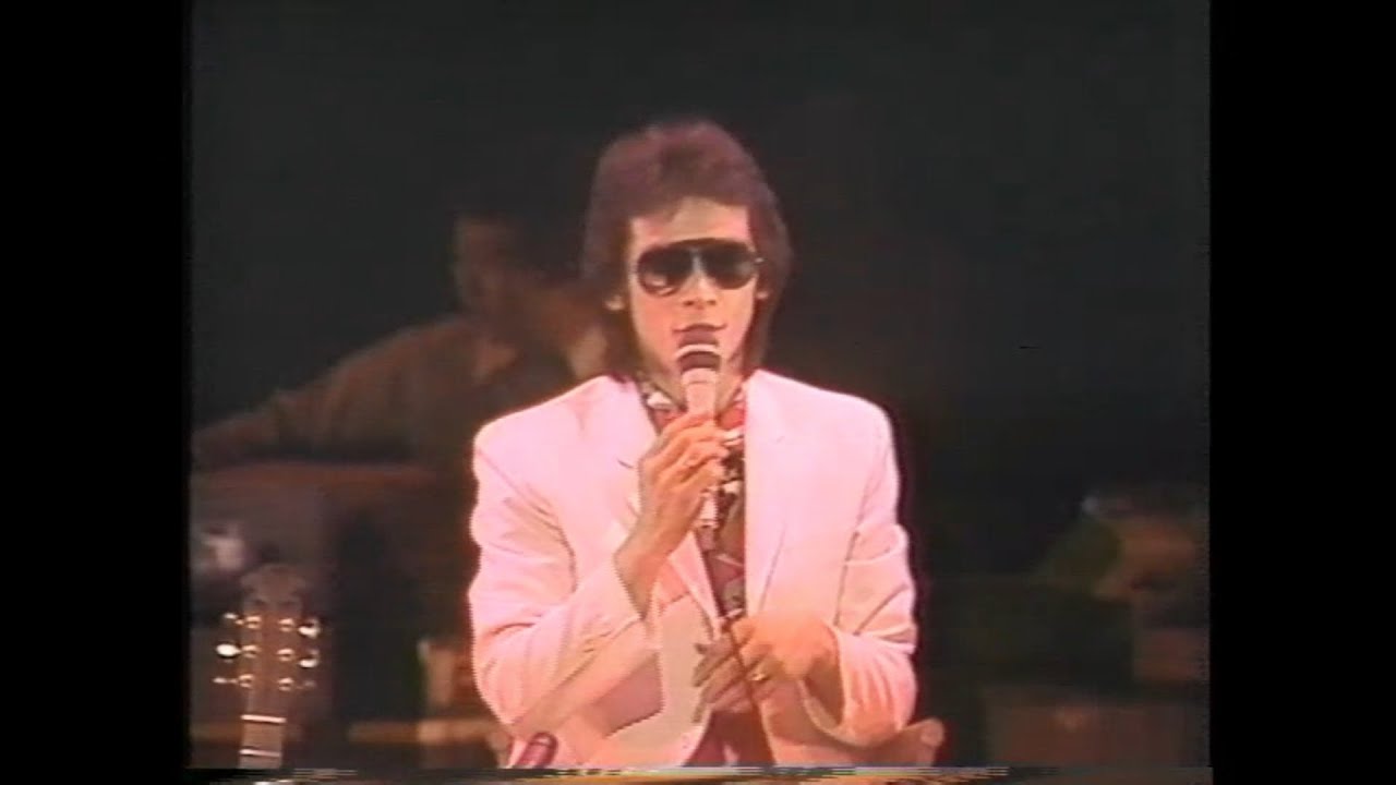 松山千春 人生の空から（1980年） - YouTube
