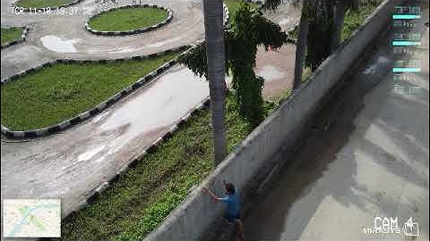 Person Climbing Barricade (Mirasys Deep Learning Artificial Intelligence)