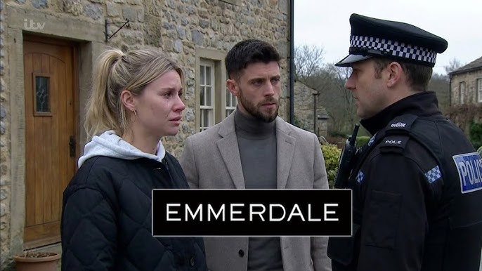 Emmerdale: Dylan WAKES UP! Kim's Devastating Blow - YouTube