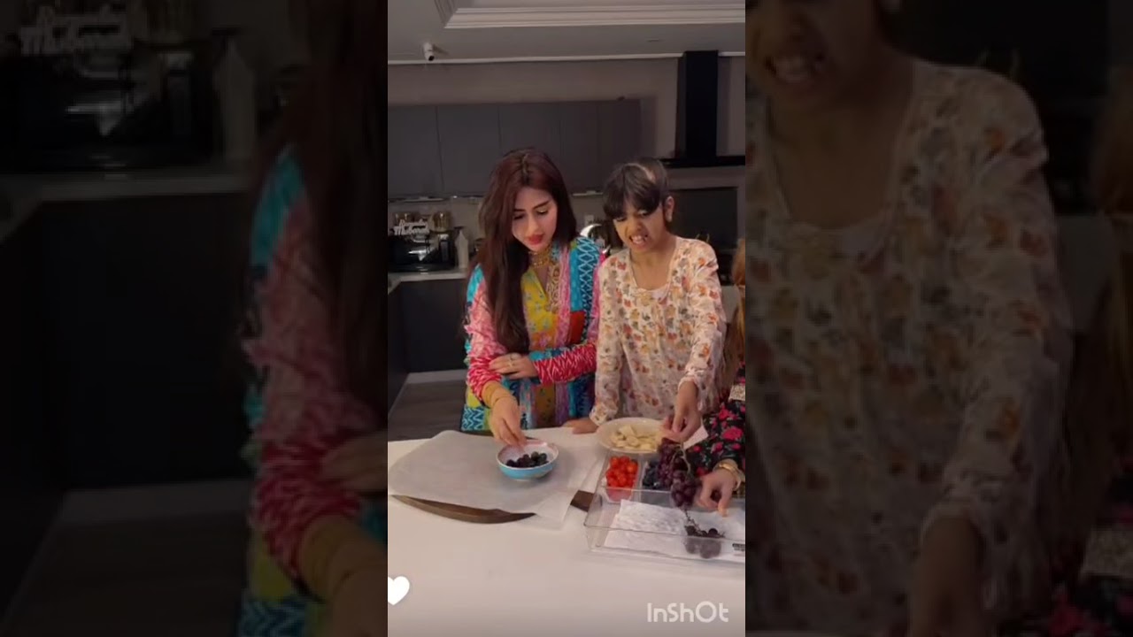 أميرة وايلين وتجهيزات الكاتو والفواكه لعيد الميلاد 🎂