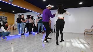 Romeo Santos & Alex Bueno - Nuestro Amor // Alicia y Yexy Bachata Dance