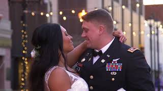 Wedding couple gets serenaded by amazing and kind street performer Wedding couple gets serenaded by amazing and kind street performer